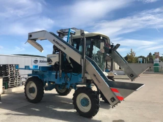 Equipement de vendanges mécanique au Domaine Henri de Chablis
