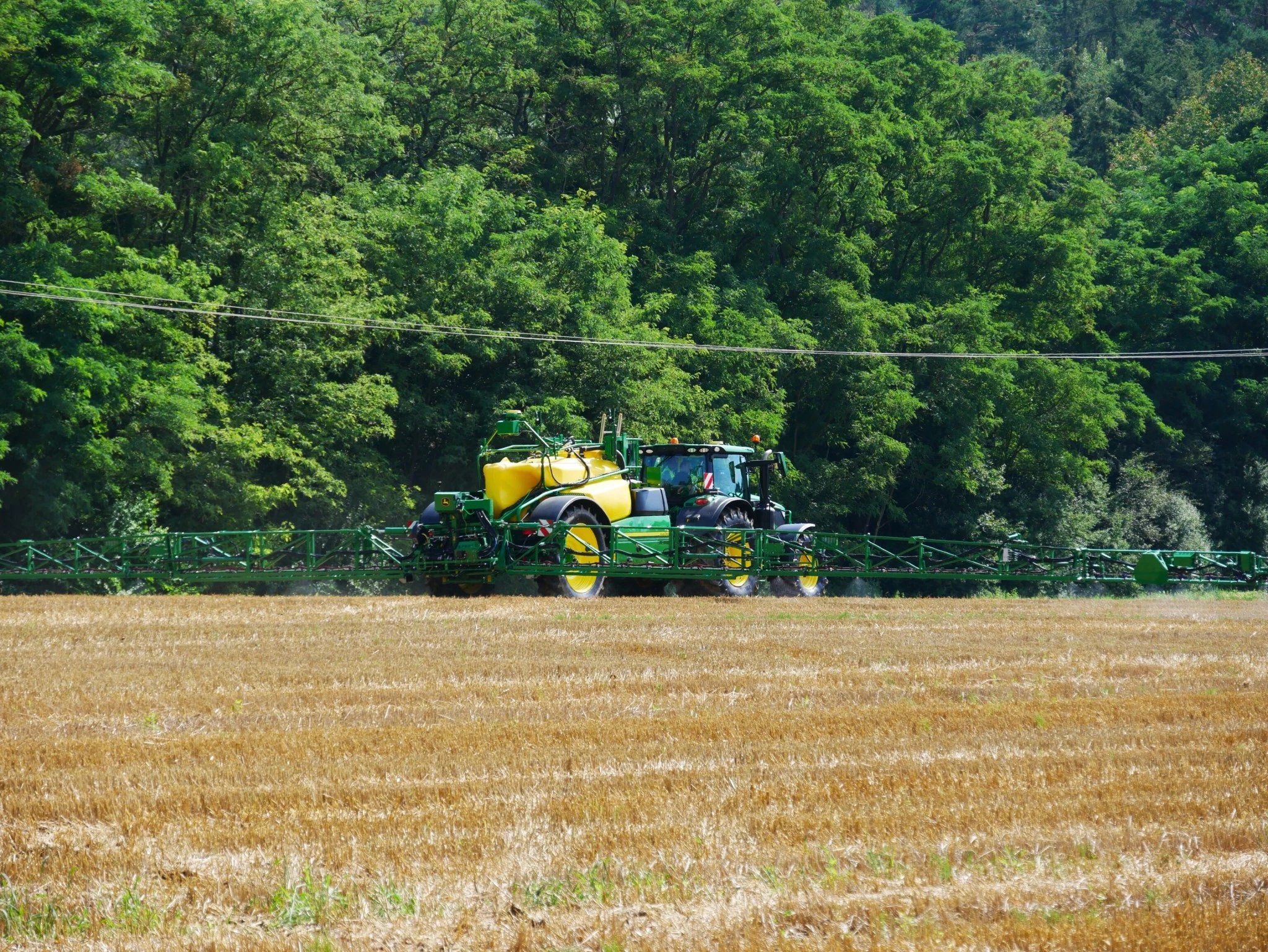 John Deere // La pulvérisation ciblée See & Spray Select disponible de nuit